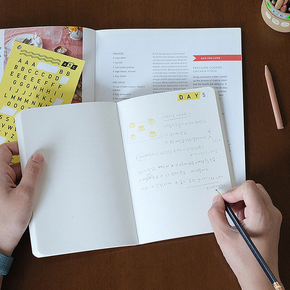 B-155 | CIRCUS BOY BAND Drawing Book 繪圖本 (Pink)