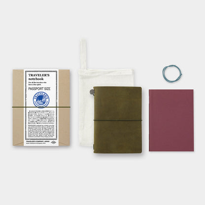 B-215 | TRAVELER'S COMPANY TRAVELER'S notebook 筆記本組 (Passport Size)
