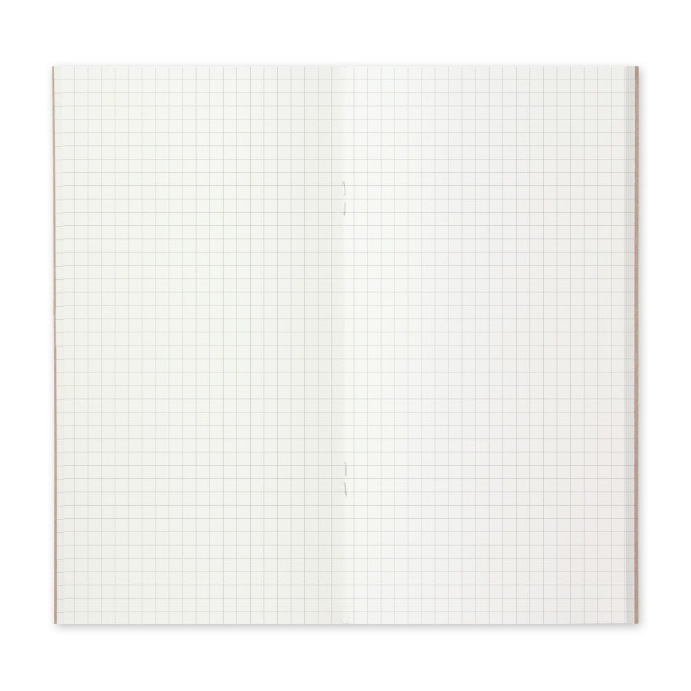 B-217 | TRAVELER'S COMPANY TRAVELER'S notebook [002] 方眼筆記本 (Regular Size)