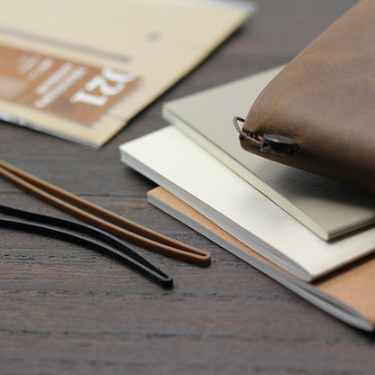 B-232 | TRAVELER'S COMPANY TRAVELER'S notebook [021] 連結用橡筋 (Regular Size)