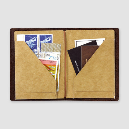 B-247 | TRAVELER'S COMPANY TRAVELER'S notebook [010] 牛皮紙文件夾 (Passport Size)