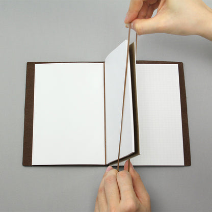 B-248 | TRAVELER'S COMPANY TRAVELER'S notebook [011] 連結用橡筋 (Passport Size)