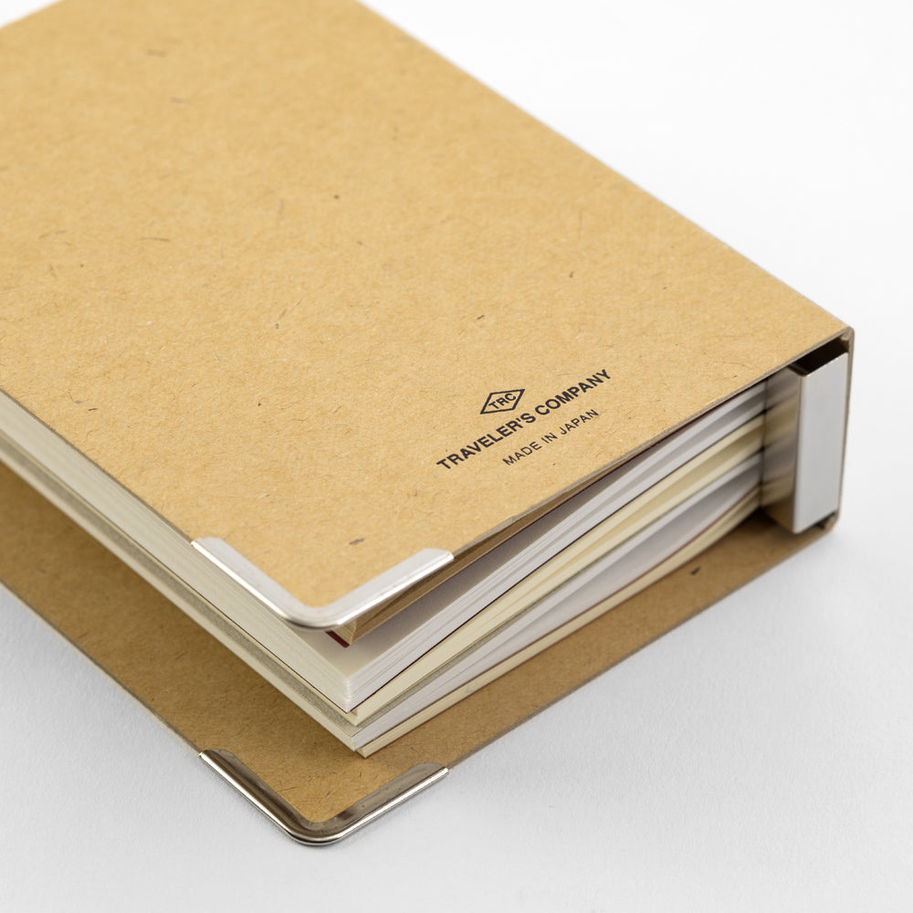 B-252 | TRAVELER'S COMPANY TRAVELER'S notebook [016] 筆記本收納夾 (Passport Size)