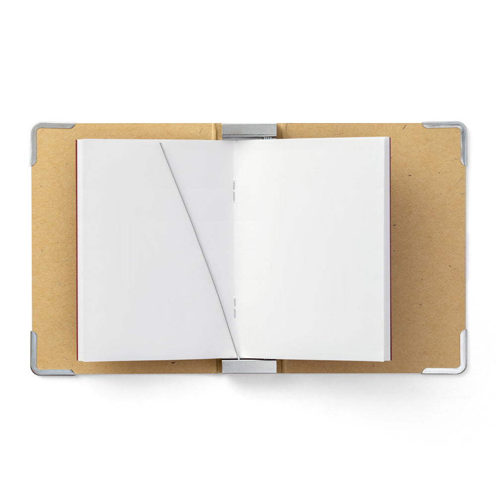 B-252 | TRAVELER'S COMPANY TRAVELER'S notebook [016] 筆記本收納夾 (Passport Size)