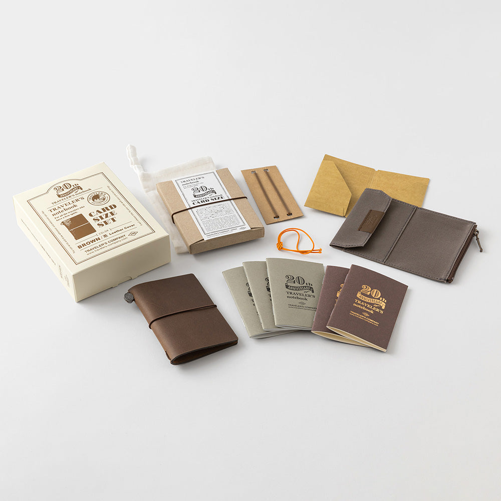 B-285 | TRAVELER'S COMPANY TRAVELER'S notebook 20週年卡片尺寸紀念套裝