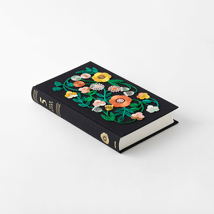 B-82 | MIDORI 5年用日記本 刺繡系列 (花卉-黑)
