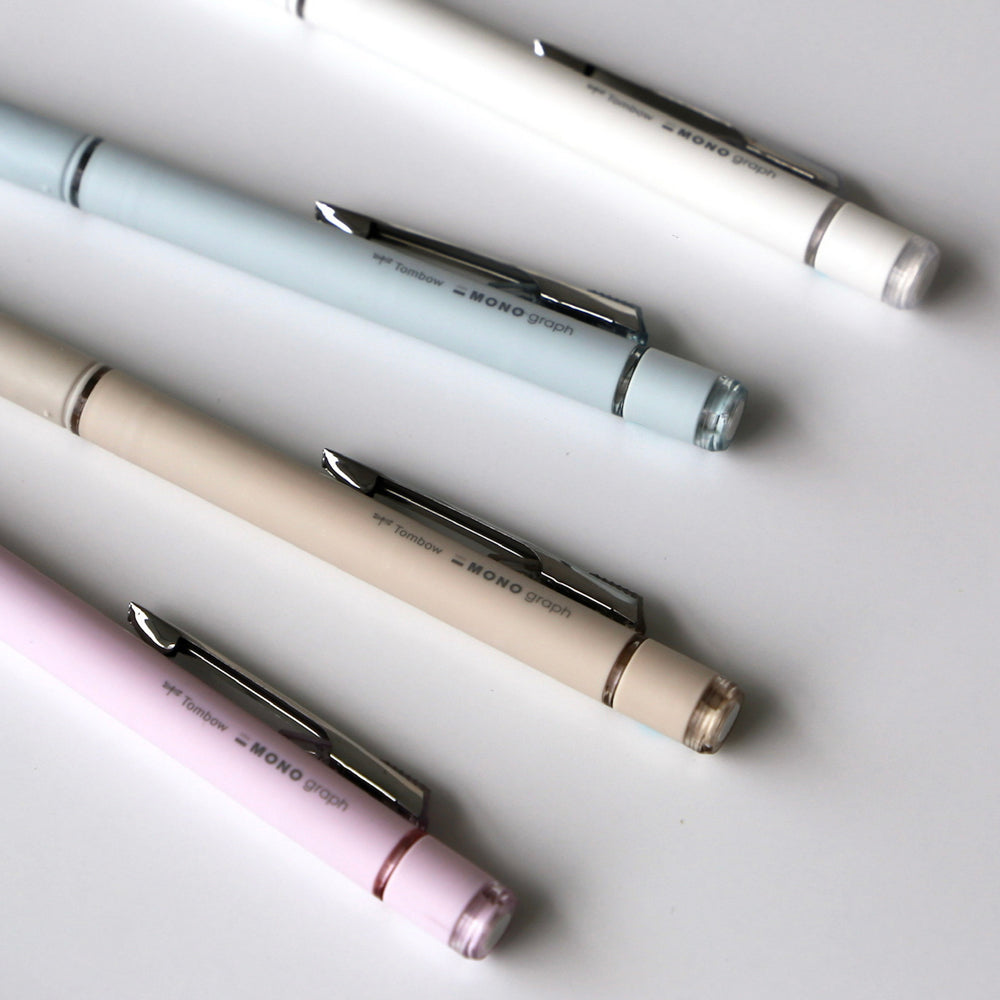 P-260 | TOMBOW MONO Graph Grip 鉛芯筆 0.5mm 淺灰系列