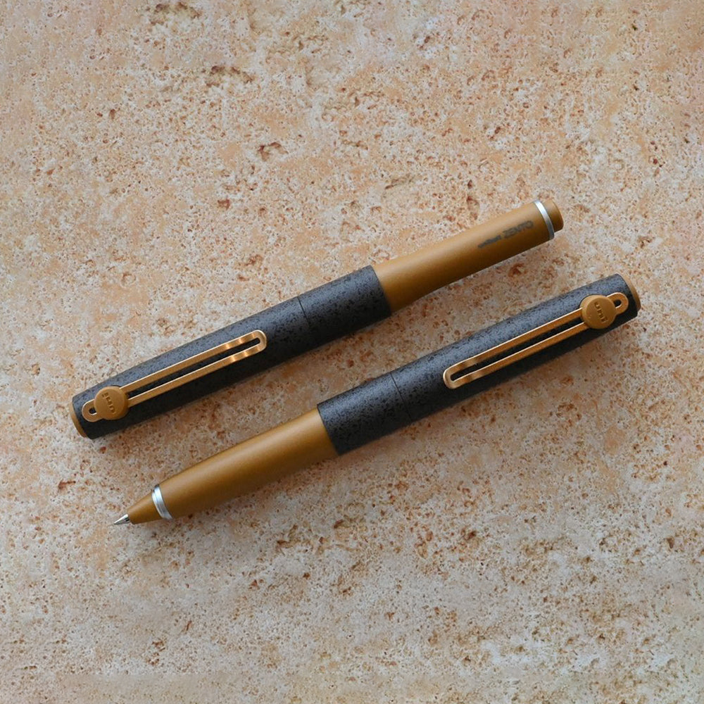 P-411 | UNI uniball ZENTO Signature Model 水性原子筆 0.5mm 石紋限量版
