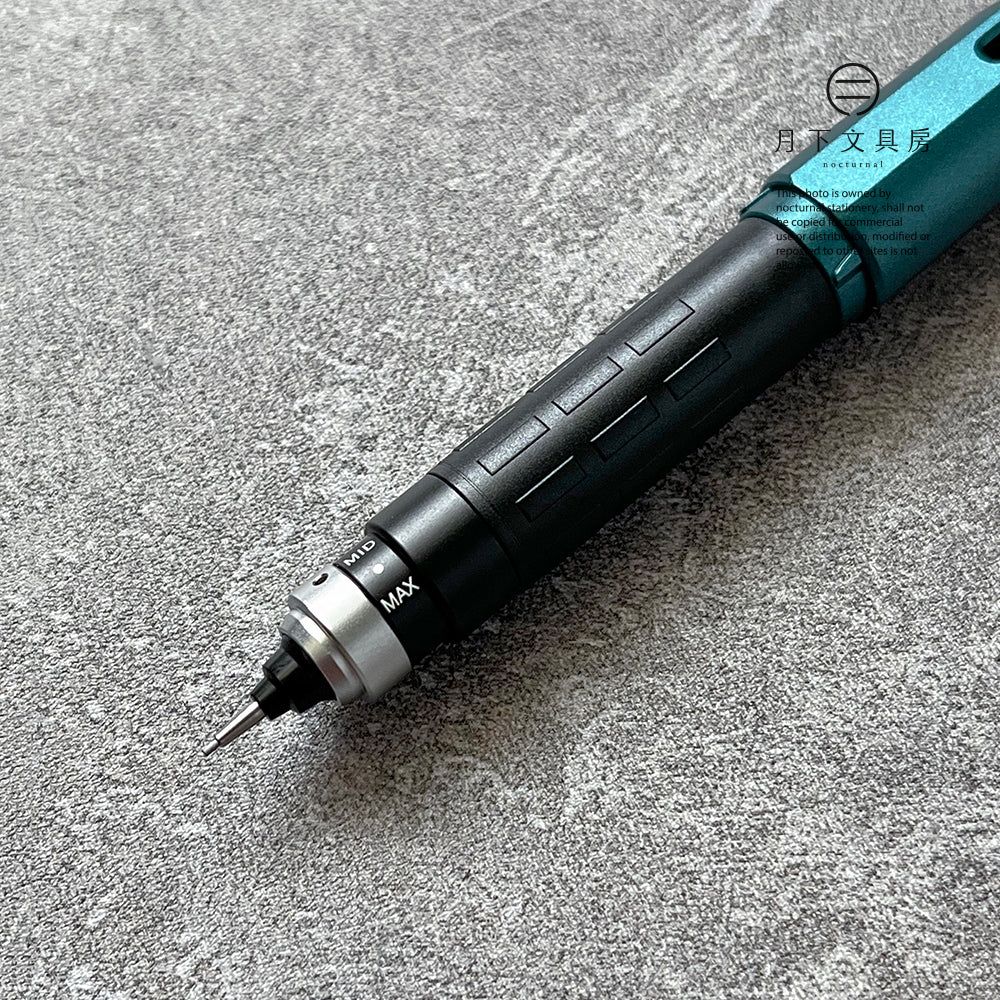 P-272 | UNI KURU TOGA DIVE 旋轉鉛芯筆 0.5mm (密林綠)
