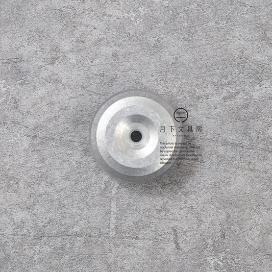 T-617 | HMM Paperweight 紙鎮筆座 (鋁原色)